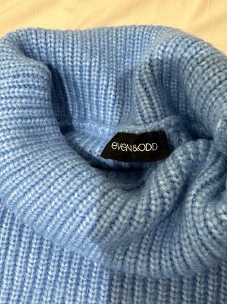 Jersey Zalando cuello alto azul