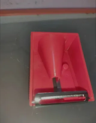 Pelador verduras Rojo Metálico