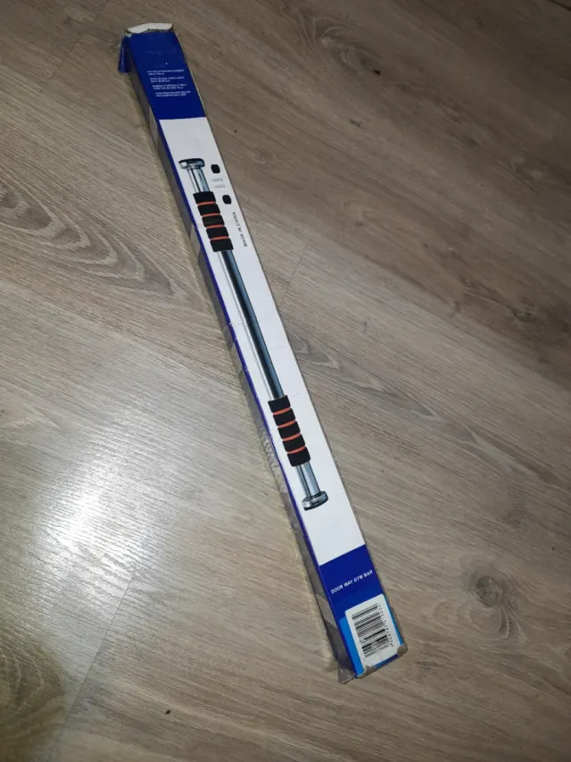 Barra de dominadas ajustable