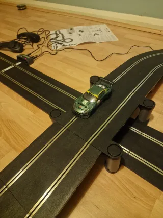 Scalextric GT Racers Aston Martin DBRS en venta