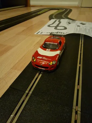 Scalextric GT Racers Aston Martin DBRS en venta