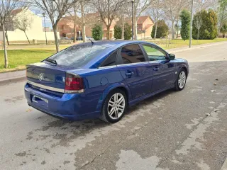 Opel Vectra 2004