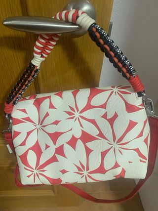 Bolso bandolera Desigual blanco y rojo