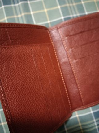 Cartera de piel marrón