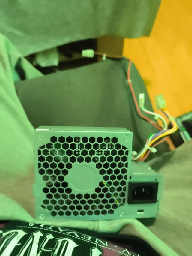 Fuente de Alimentación HP 240W