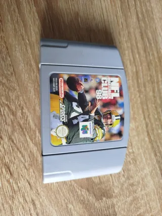 NFL Quarterback Club 98 Nintendo 64