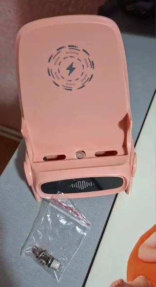Cargador móvil inalámbrico rosa