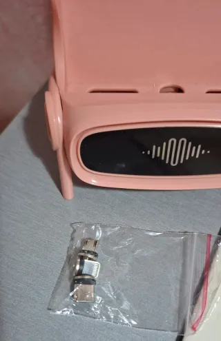 Cargador móvil inalámbrico rosa