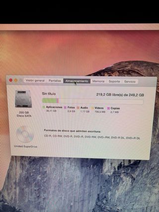 Imac Apple Blanco con teclado apple