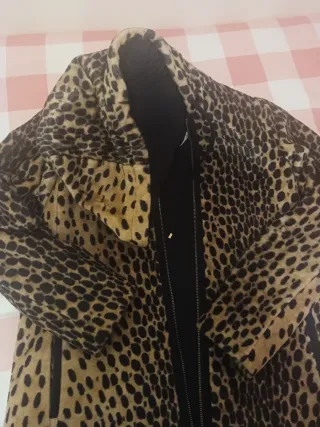 Chaqueta animal print Trafaluc