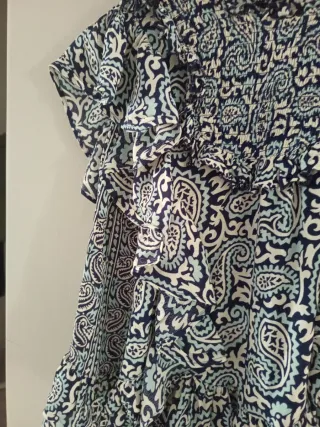 Blusa Sfera volantes paisley