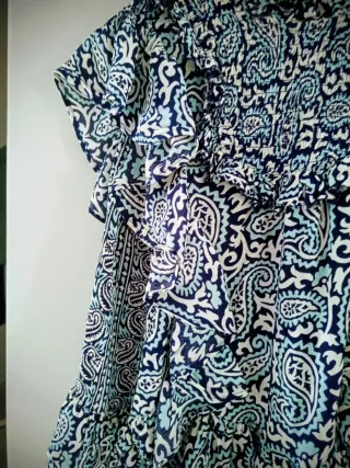 Blusa Sfera volantes paisley