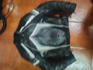 Chaqueta de cuero Ixon