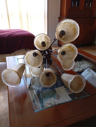 Lámpara de mesa de cristal y metal