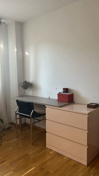 Cómoda IKEA MALM Rosa Claro Alto Brillo