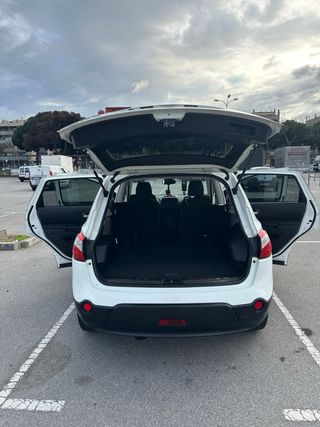 Nissan Qashqai+2 2011