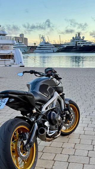 Yamaha MT-09 2015