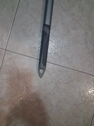 Piolet nuevo semiligero de 70 cmts alpinismo.