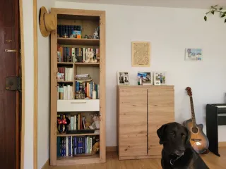 Estantería de madera