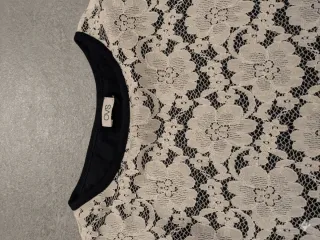 T-shirt OVS pizzo bianco anni 11/12