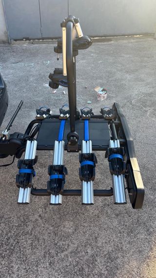 Portabicicletas Cruz 4 bicis bola remolque.