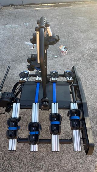 Portabicicletas Cruz 4 bicis bola remolque.