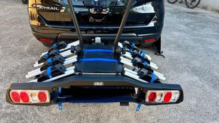 Portabicicletas Cruz 4 bicis bola remolque.