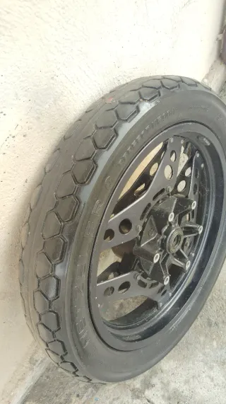 Ruedas HONDA VF 500 750 f2