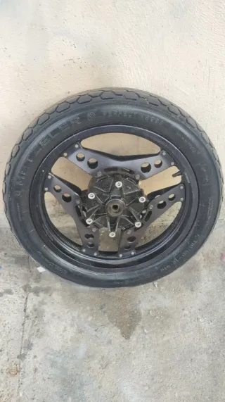 Ruedas HONDA VF 500 750 f2