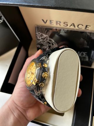 Reloj Versace Cronógrafo Negro y Dorado