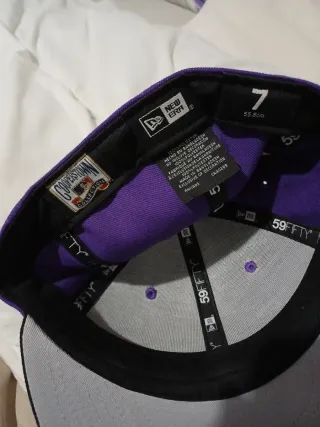 Gorra Tampa Bay TB Morada y Negra