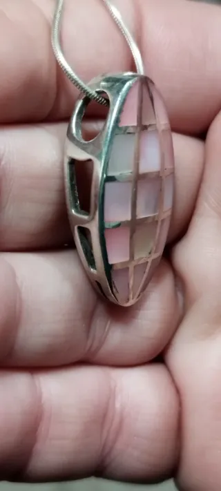 Colgante Nácar y Plata con Cadena