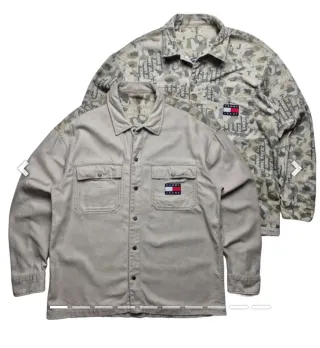 Camisa Tommy Jeans camuflaje arena reversible T-L