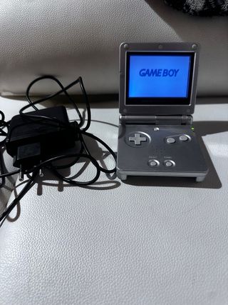 Nintendo Game Boy Advance SP Plata