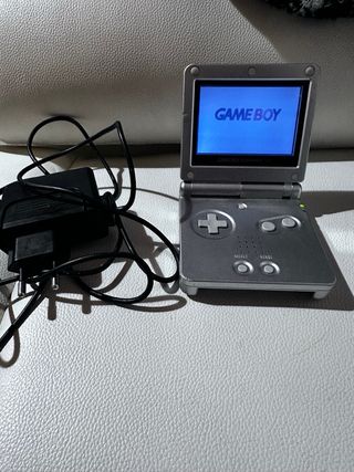 Nintendo Game Boy Advance SP Plata