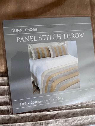 Cojines y plaid Dunnes Home