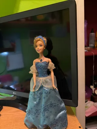 Muñeca Cenicienta Mattel