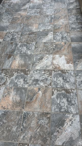 ALBAÑIL PARA REFORMAS Y ARREGLOS