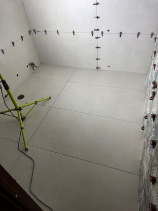 ALBAÑIL PARA REFORMAS Y ARREGLOS