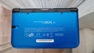 Pacchetto 3DSXL Blu elettrico, Pokémon 3DS: Ultra Sole