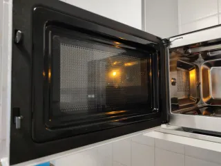 Cecotec Microondas Digital GrandHeat 2000