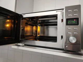 Cecotec Microondas Digital GrandHeat 2000