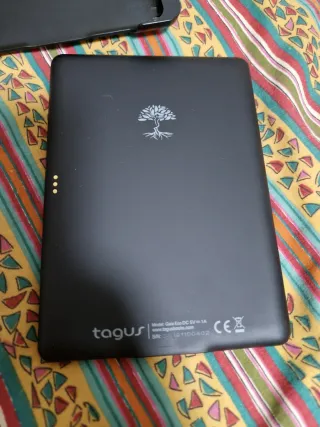 Libro electrónico Tagus Negro