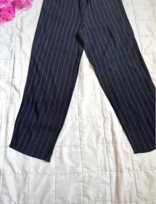 Pantaloni a righe blu di Zara | vestibilità S