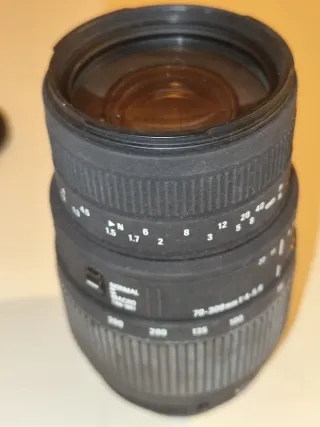 Objetivo Sigma 70-300mm DG