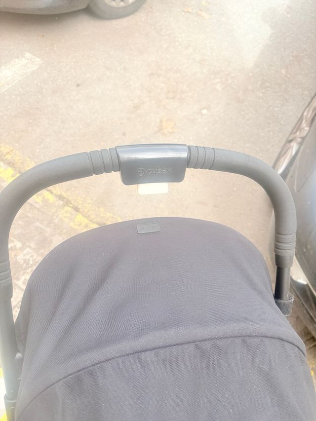 Silla de paseo ligera  Cybex eezy S plus