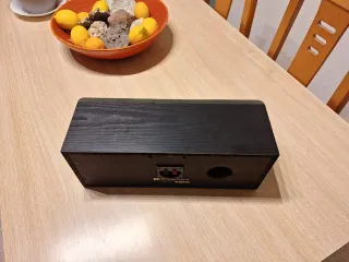 Jbl altavoz de madera diseño elegante