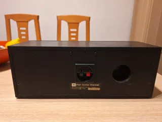 Jbl altavoz de madera diseño elegante