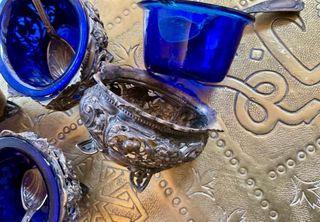 4 Antichi Condimentieri con Cucchiaini