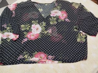 Falda y blusa flamenca negra y rosa